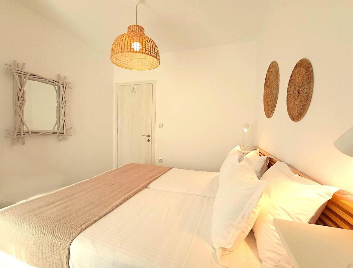 The Nine Graces - Agia Anna - Option With Private Pool Or Hot Tub Villa Bagian luar foto