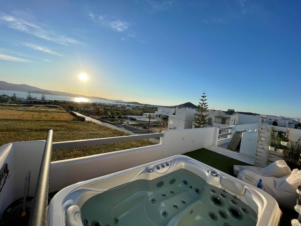 The Nine Graces - Agia Anna - Option With Private Pool Or Hot Tub Villa Bagian luar foto